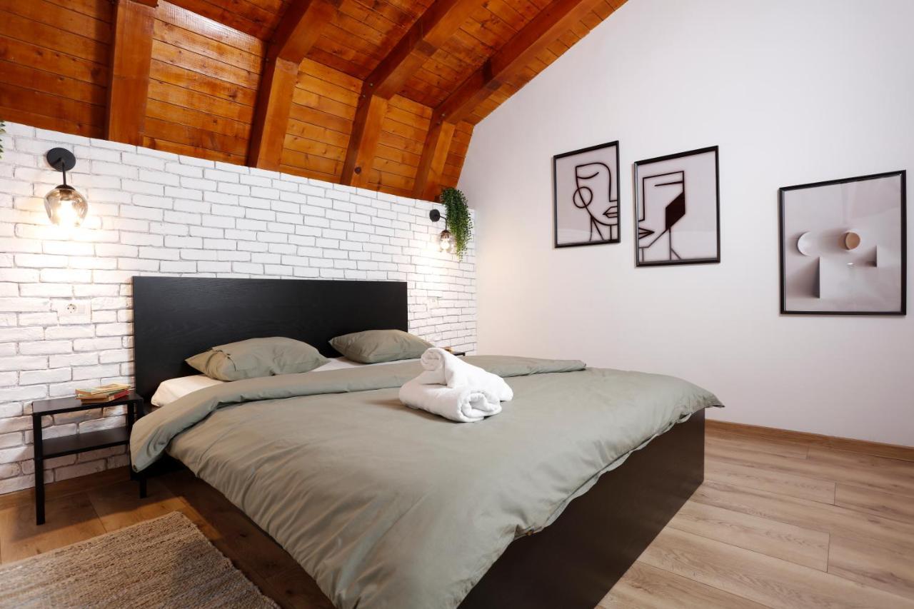 One Love Central Cottage Bukarest Exterior foto